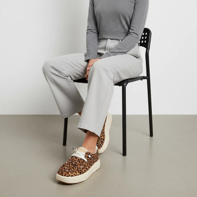 HEYDUDE Wendy Nova Classic Dames Sneakers Tan Leopard
